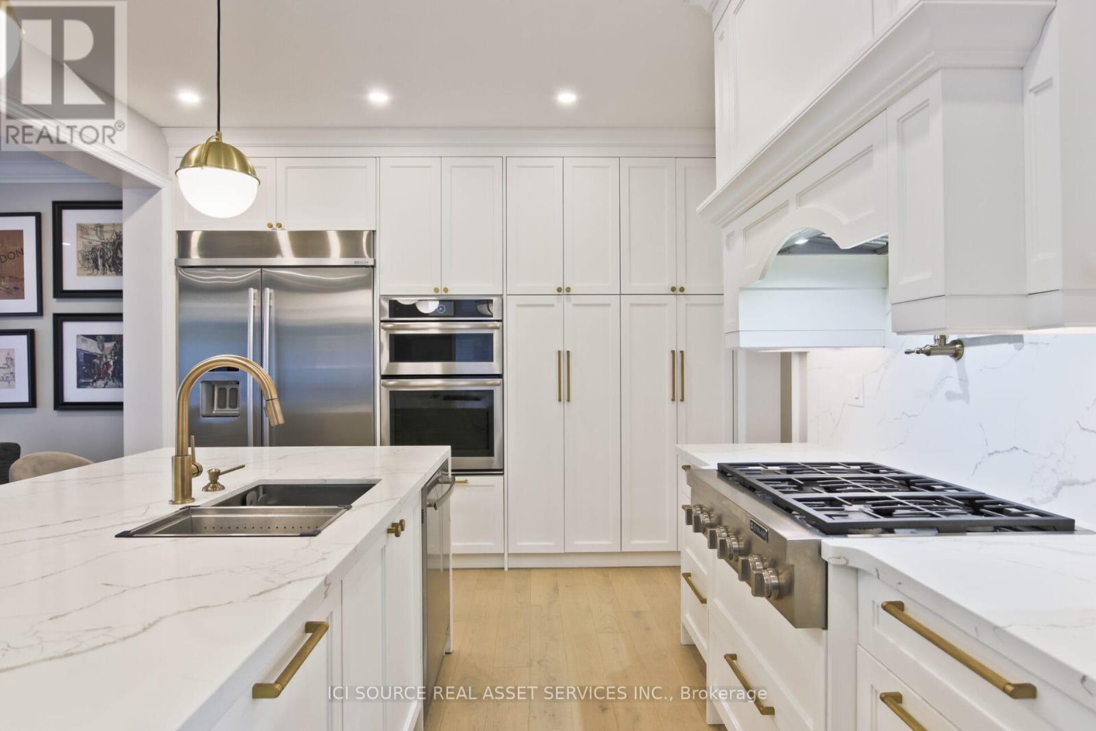 2nd Floor & 3rd Floor - 14 Kipling Grove Court, Toronto, Ontario  M9B 0C6 - Photo 13 - W13056168