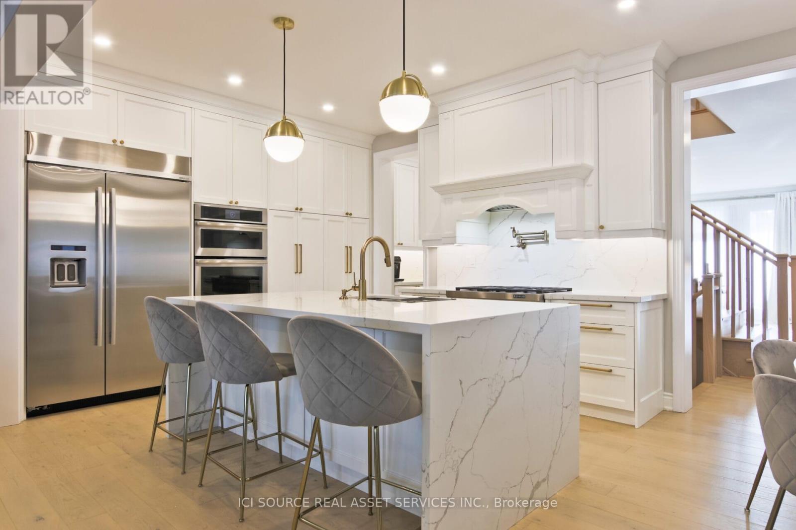 2nd Floor & 3rd Floor - 14 Kipling Grove Court, Toronto, Ontario  M9B 0C6 - Photo 14 - W13056168