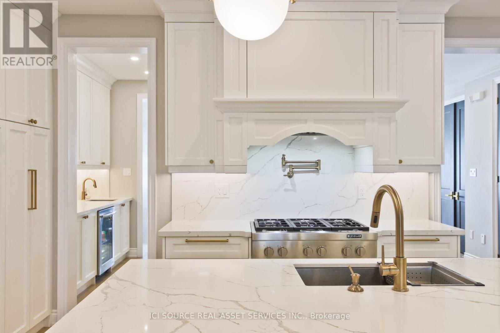 2nd Floor & 3rd Floor - 14 Kipling Grove Court, Toronto, Ontario  M9B 0C6 - Photo 15 - W13056168