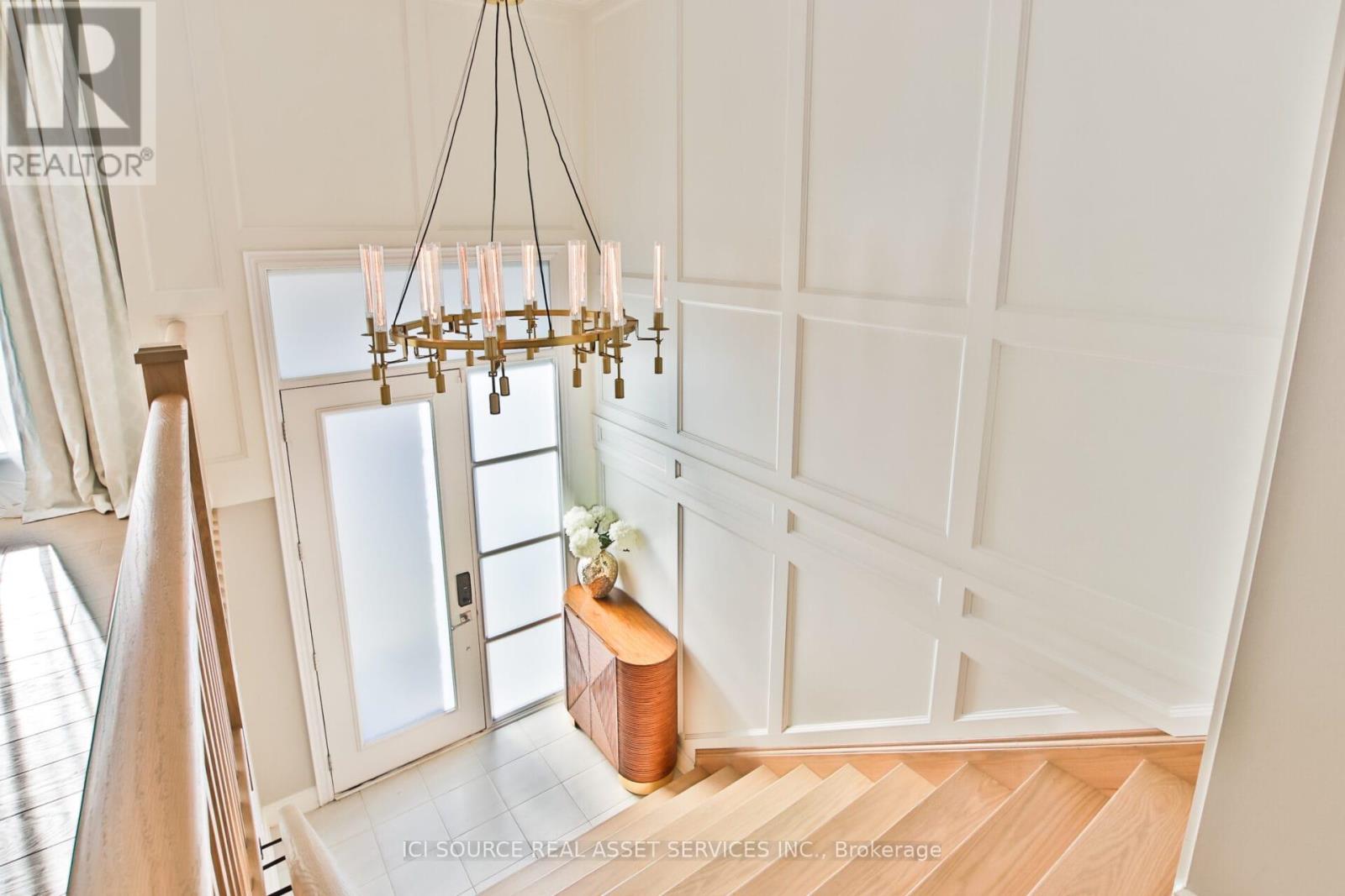 2nd Floor & 3rd Floor - 14 Kipling Grove Court, Toronto, Ontario  M9B 0C6 - Photo 2 - W13056168