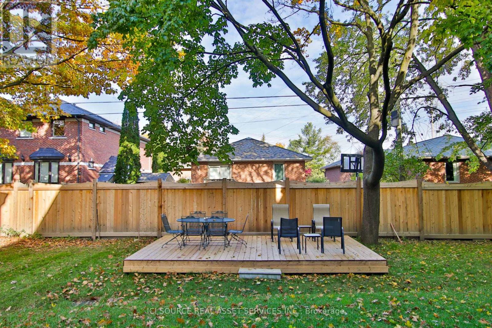 2nd Floor & 3rd Floor - 14 Kipling Grove Court, Toronto, Ontario  M9B 0C6 - Photo 38 - W13056168