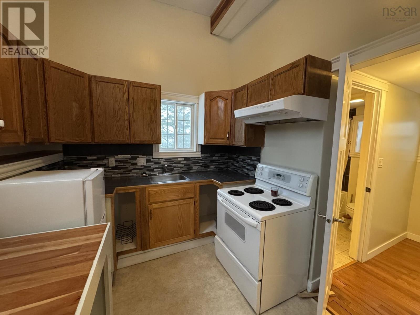 208 Pleasant Street, Truro, Nova Scotia  B2N 3S8 - Photo 27 - 202526659