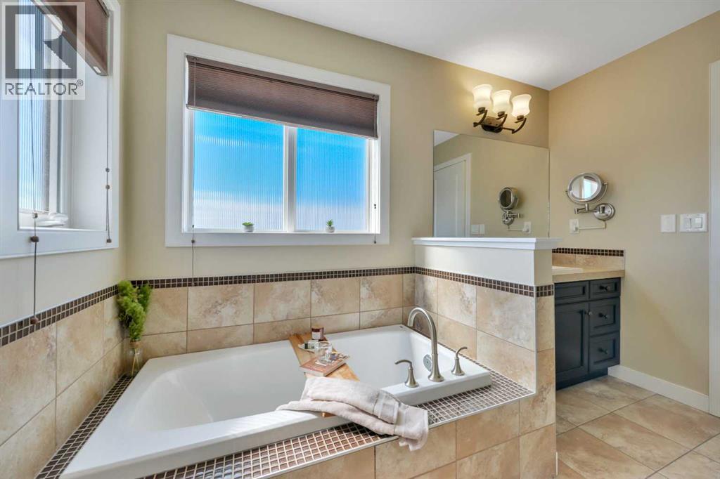 176 Ingle Close, Red Deer, Alberta  T4R 3S2 - Photo 24 - A2301218