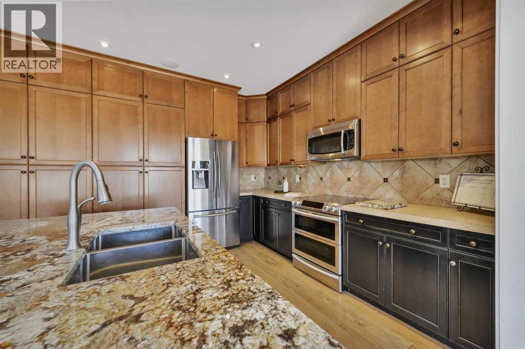 176 Ingle Close, Red Deer, Alberta  T4R 3S2 - Photo 7 - A2301218