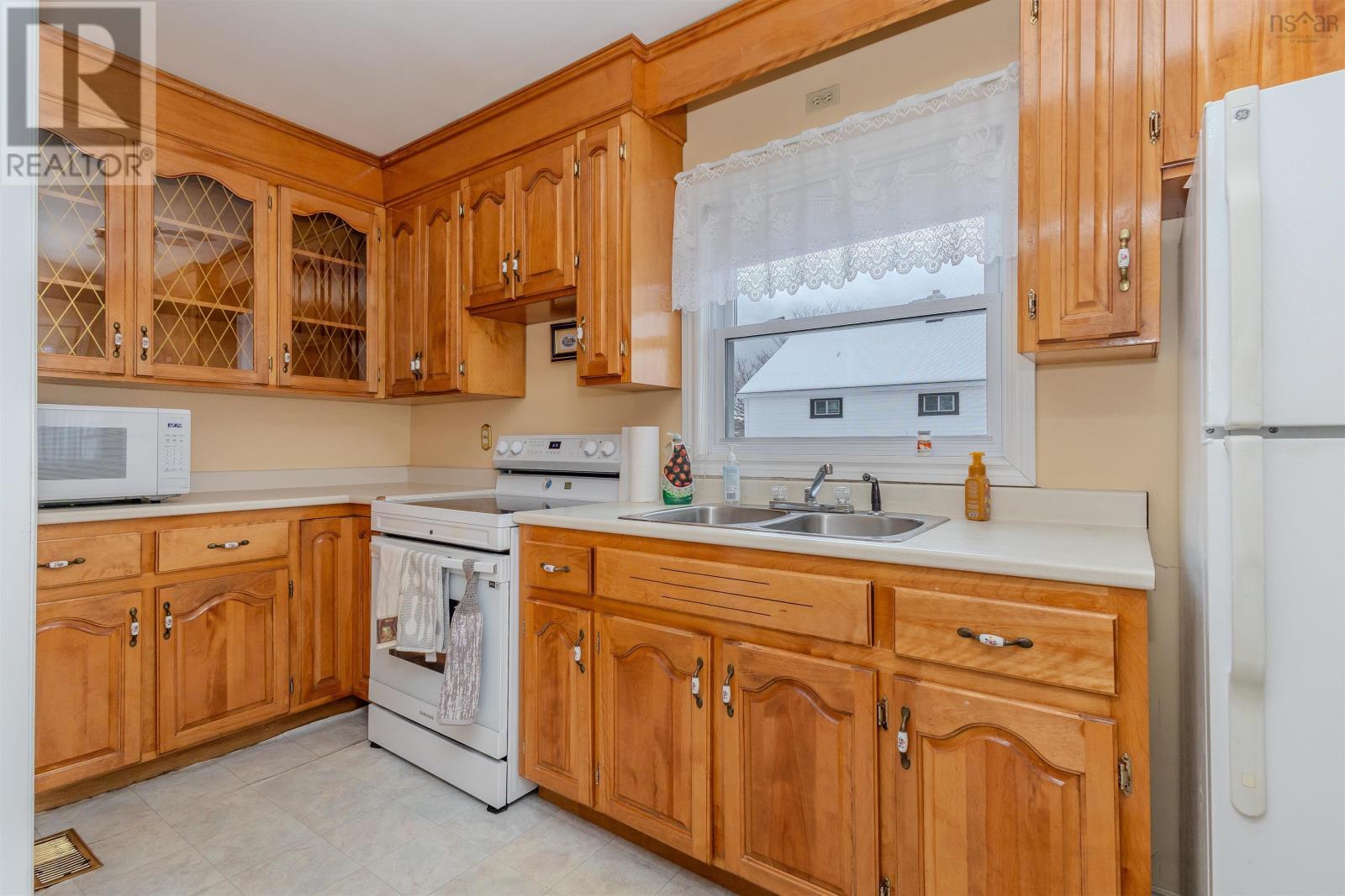 258 Terrace Street, Sydney, Nova Scotia  B1P 2M2 - Photo 4 - 202604025