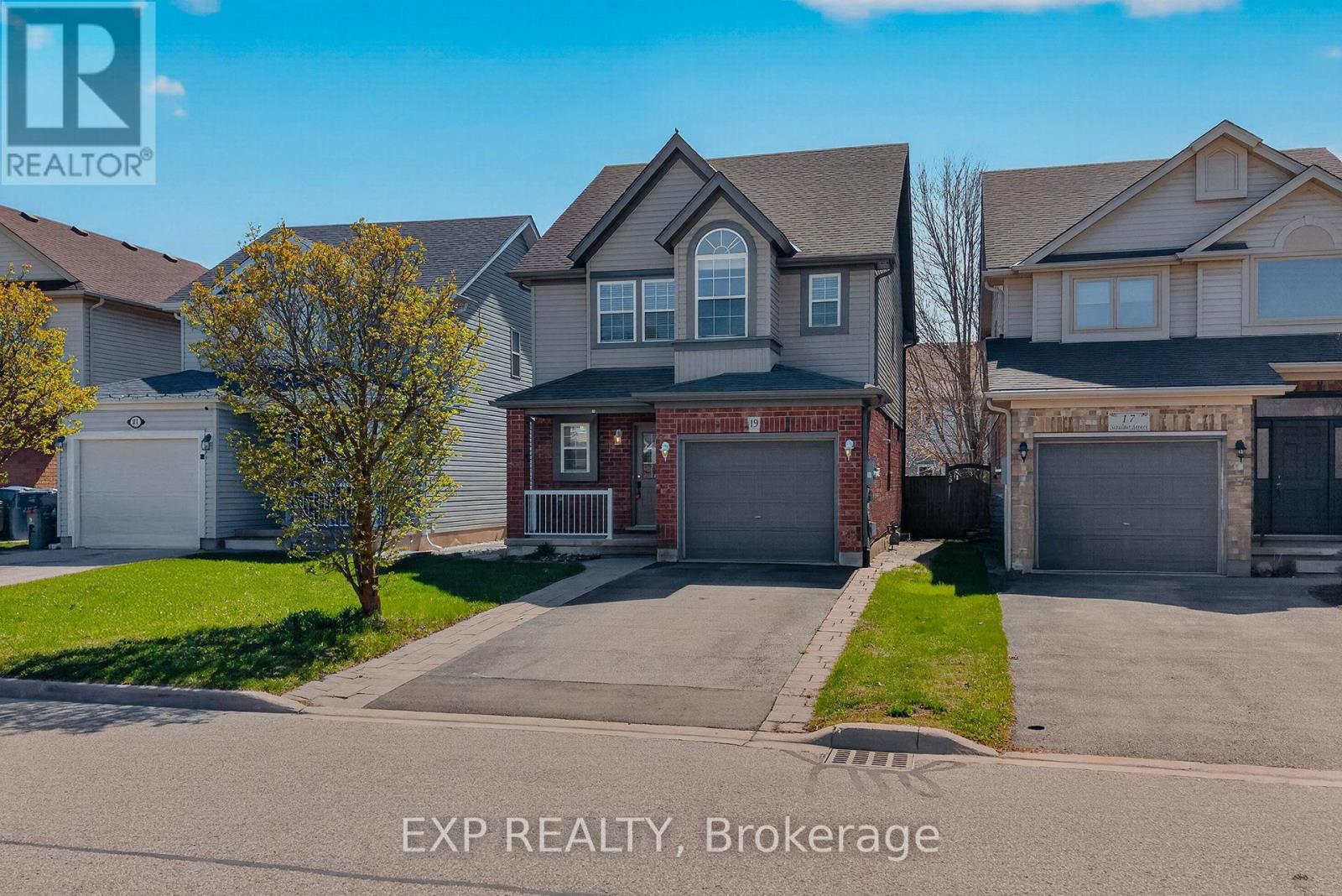 19 Sinclair Street, Guelph, Ontario  N1L 1S1 - Photo 2 - X13056120