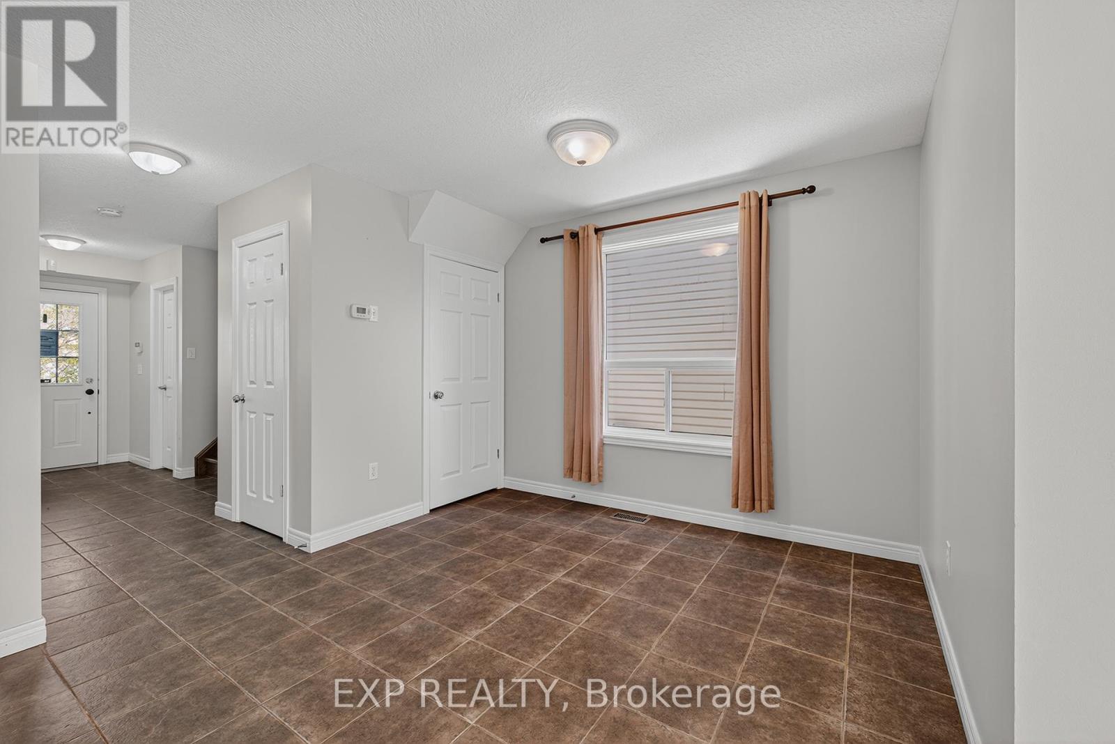 19 Sinclair Street, Guelph, Ontario  N1L 1S1 - Photo 8 - X13056120