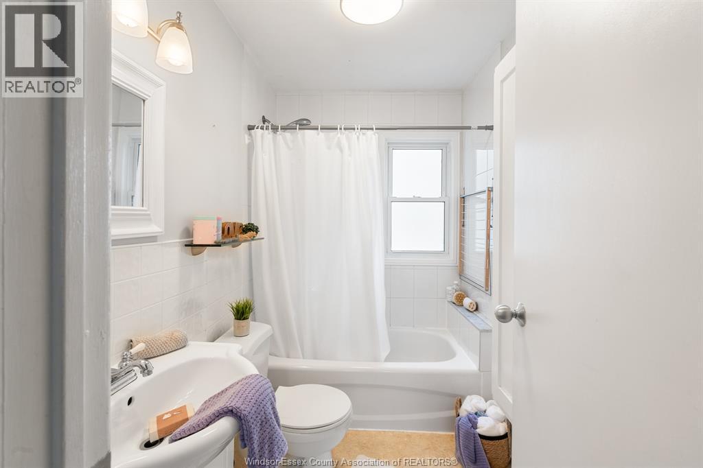 103 Orange Street, Leamington, Ontario  N8H 1R1 - Photo 14 - 26008531