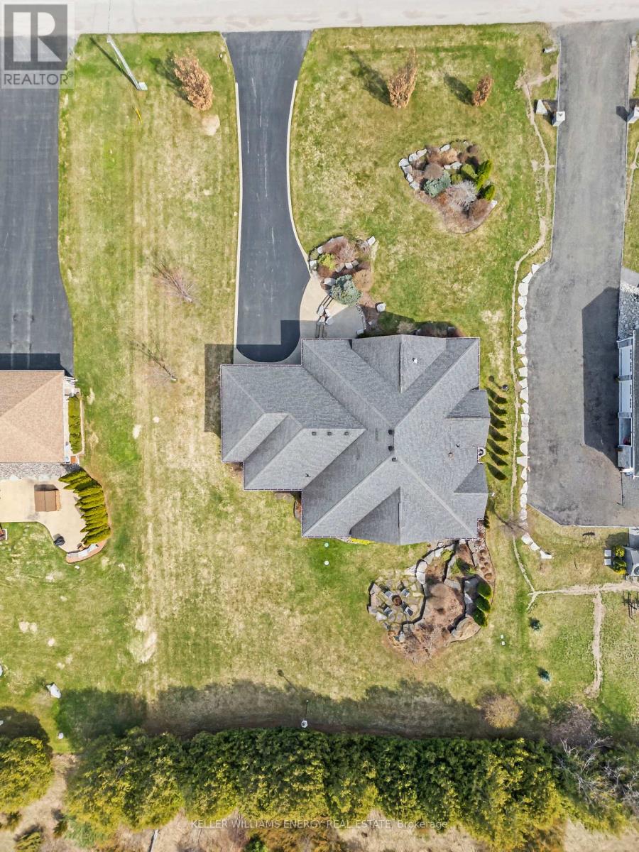 112 Peller Court, Kawartha Lakes (Verulam), Ontario  K0M 1A0 - Photo 36 - X13056248