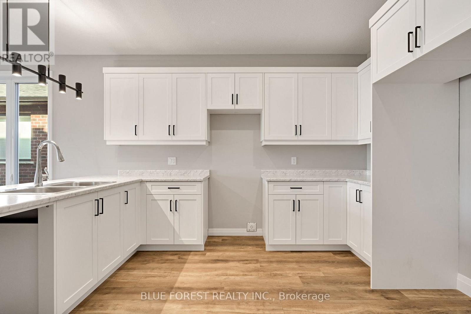 142 Shirley Street, Thames Centre, Ontario  N0M 2P0 - Photo 8 - X13056206