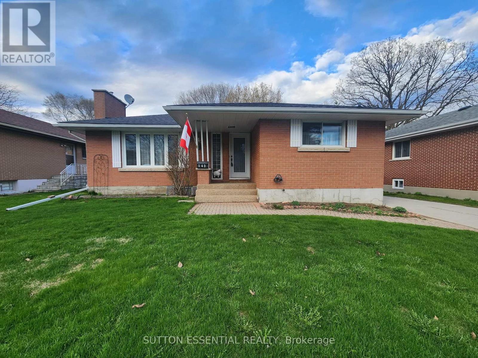 142 MANOR DRIVE, Brockville, Ontario