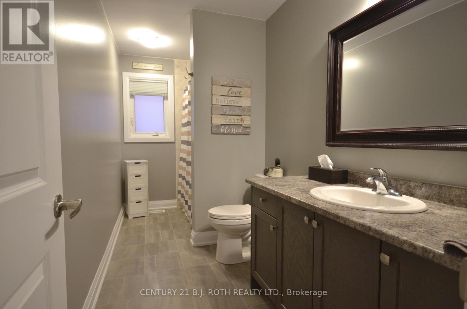 8 Revol Road, Penetanguishene, Ontario  L9M 0W8 - Photo 21 - S12706524