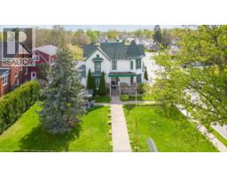 122 TALBOT STREET South, Essex, Ontario