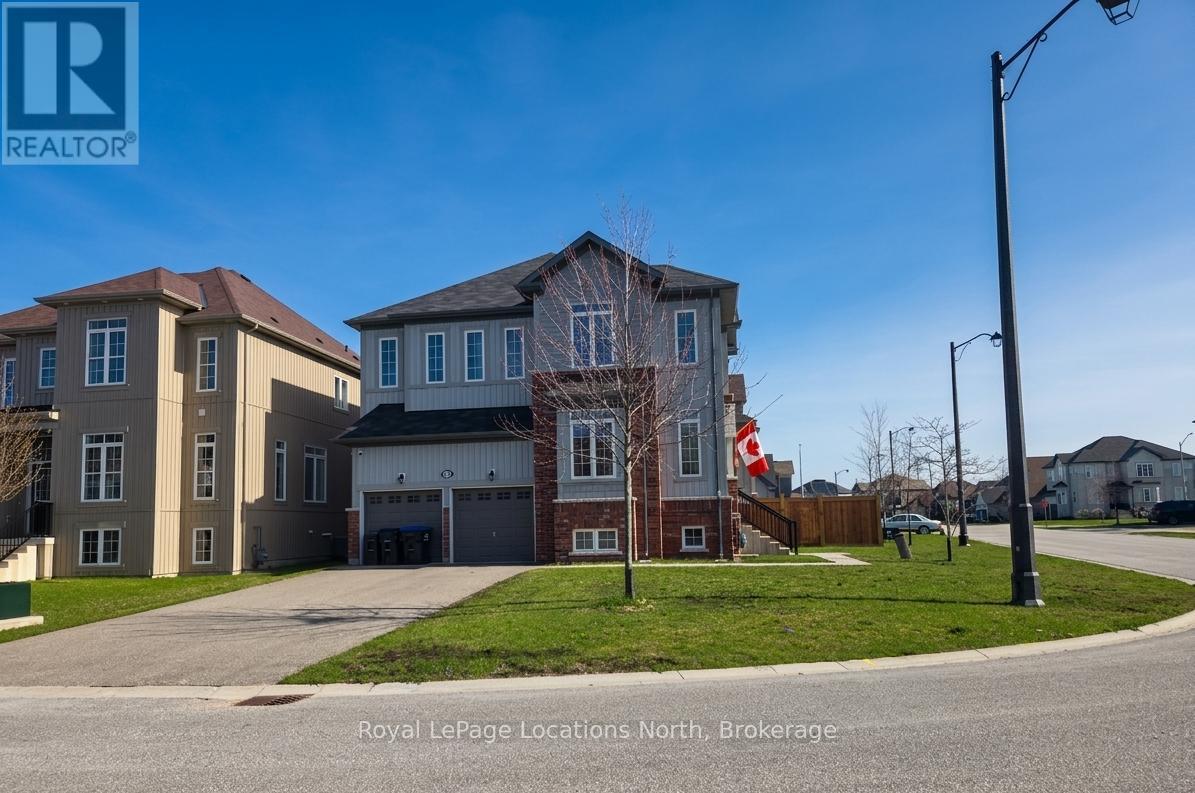 218 Roy Drive, Clearview, Ontario  L0M 1S0 - Photo 4 - S13056200