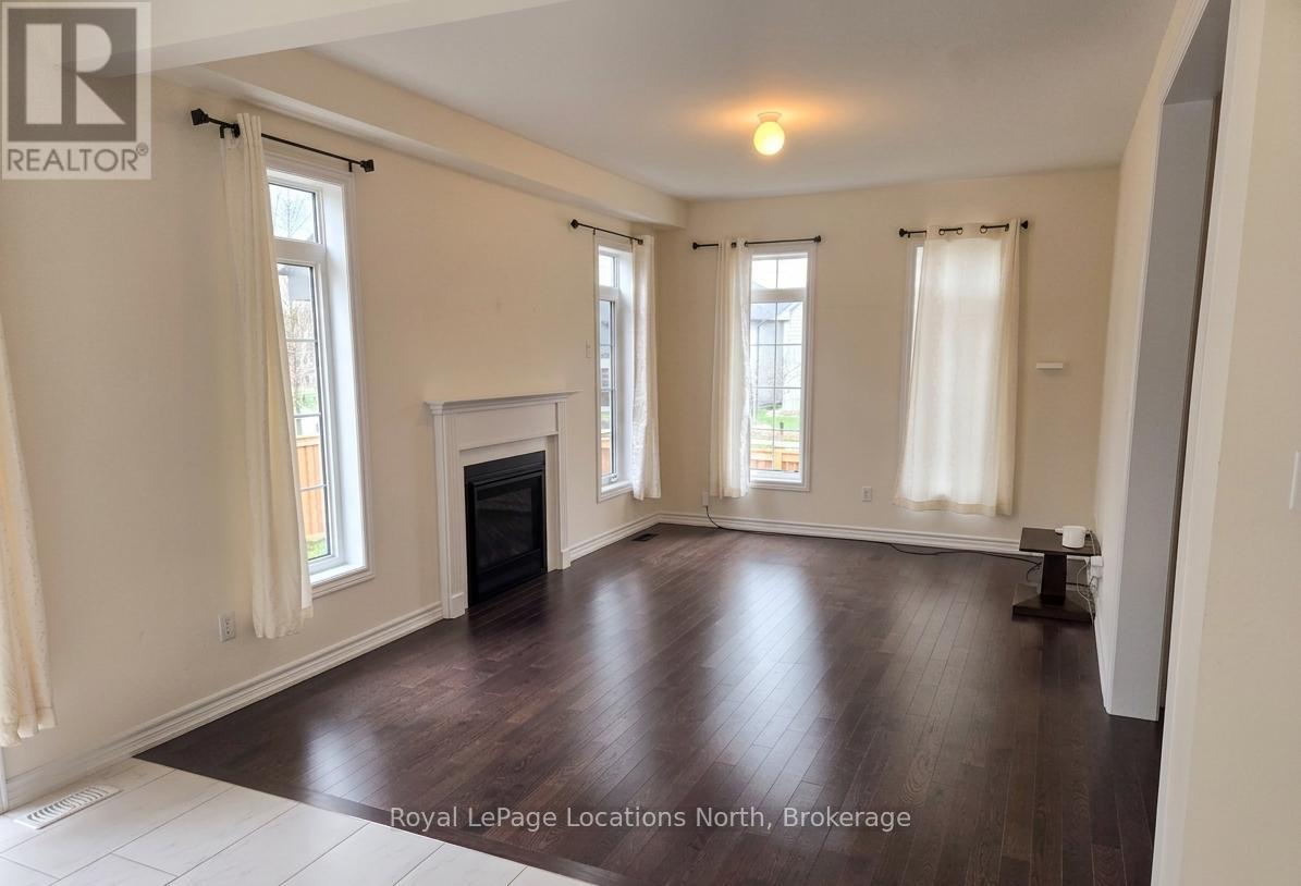 218 Roy Drive, Clearview, Ontario  L0M 1S0 - Photo 7 - S13056200