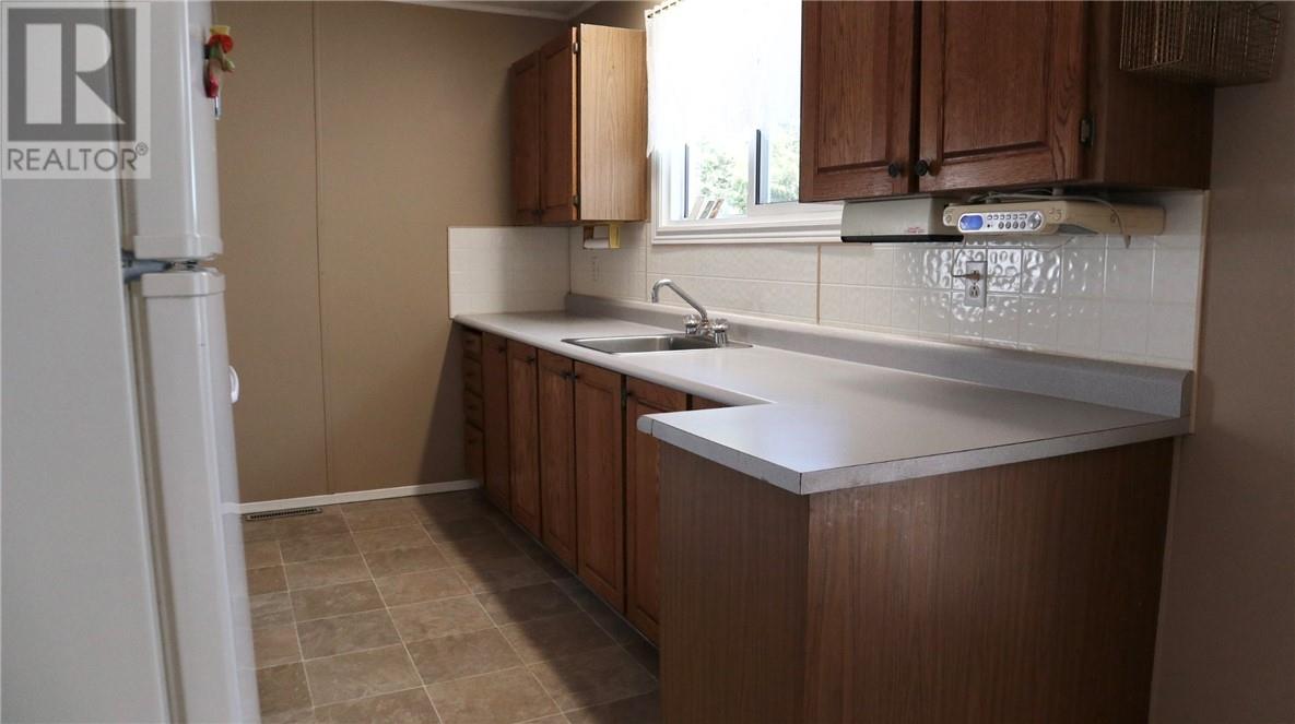 203 Fraser Avenue, Onaping, Ontario  P0M 2C0 - Photo 3 - 2127186