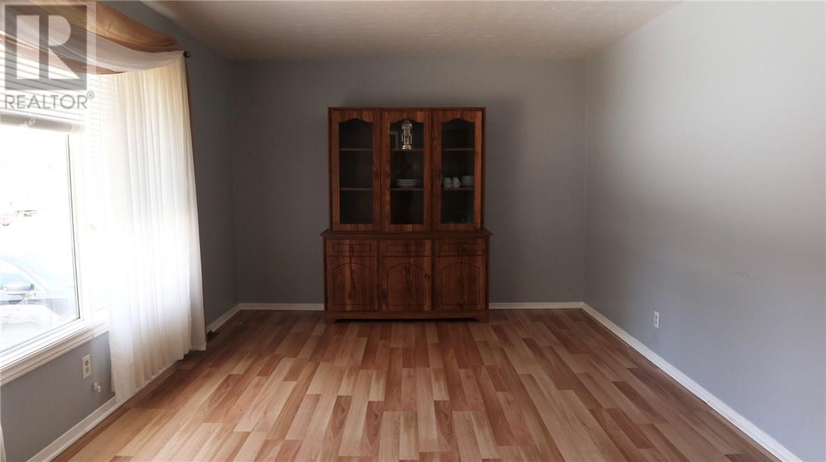 203 Fraser Avenue, Onaping, Ontario  P0M 2C0 - Photo 6 - 2127186