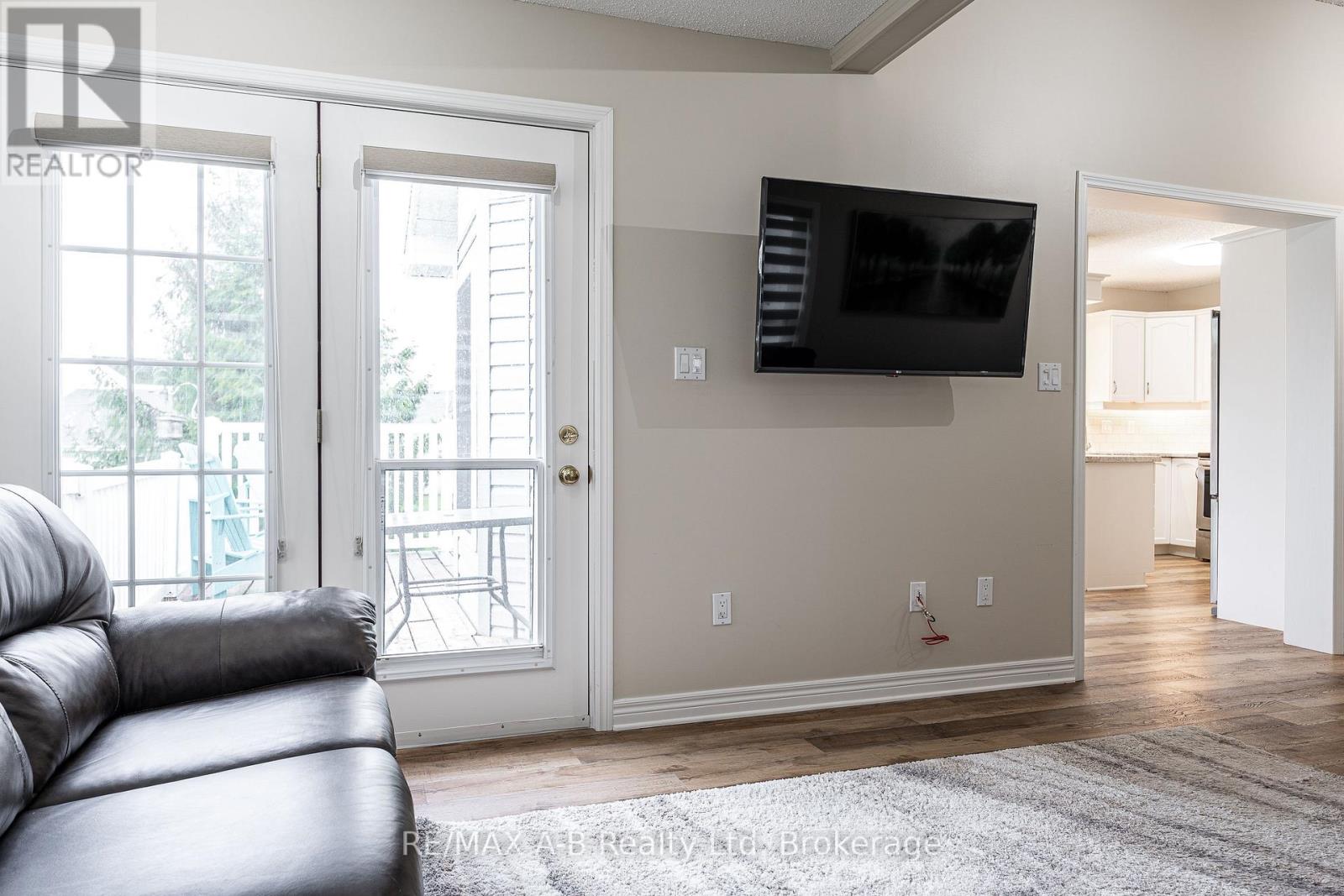 12 - 30 Ann Street, St. Marys, Ontario  N4X 1C8 - Photo 13 - X13056242