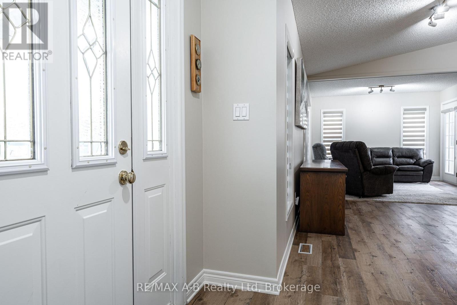 12 - 30 Ann Street, St. Marys, Ontario  N4X 1C8 - Photo 8 - X13056242