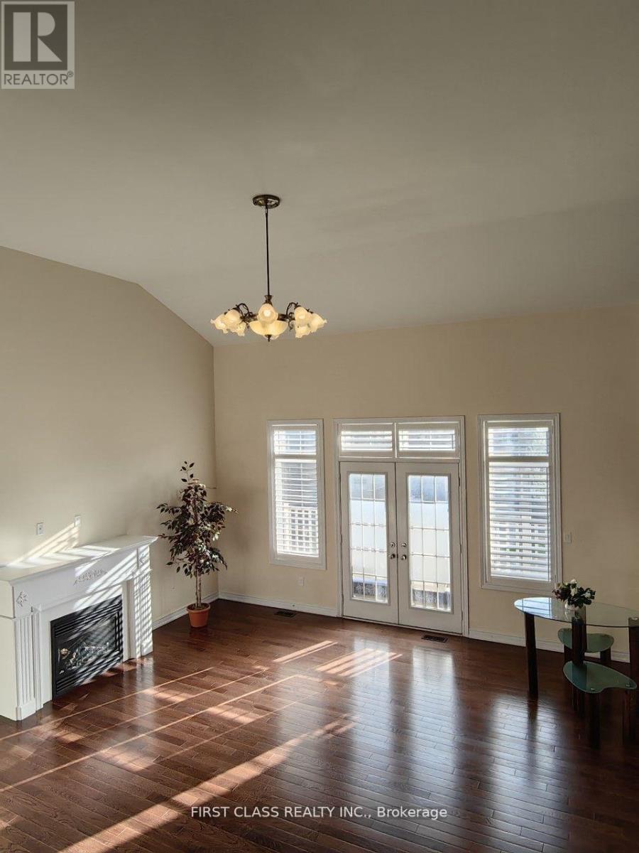 60 Wozniak Crescent, Markham, Ontario  L6E 0L4 - Photo 8 - N13056226