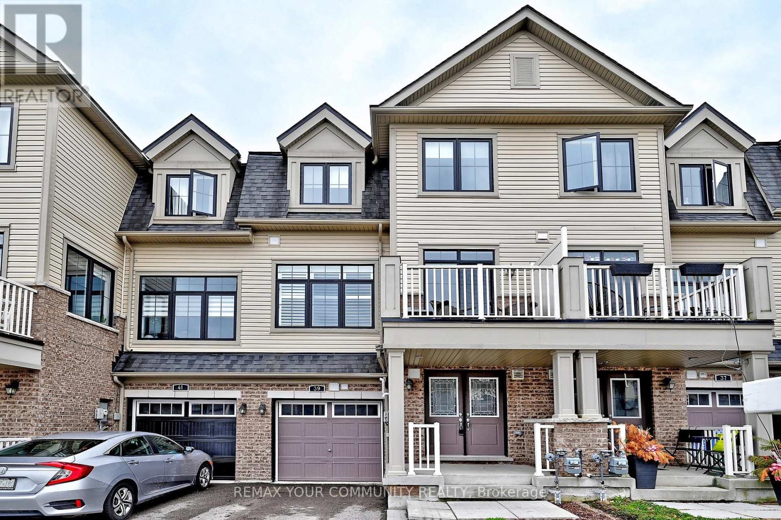 39 BLACKPOOL LANE, East Gwillimbury, Ontario