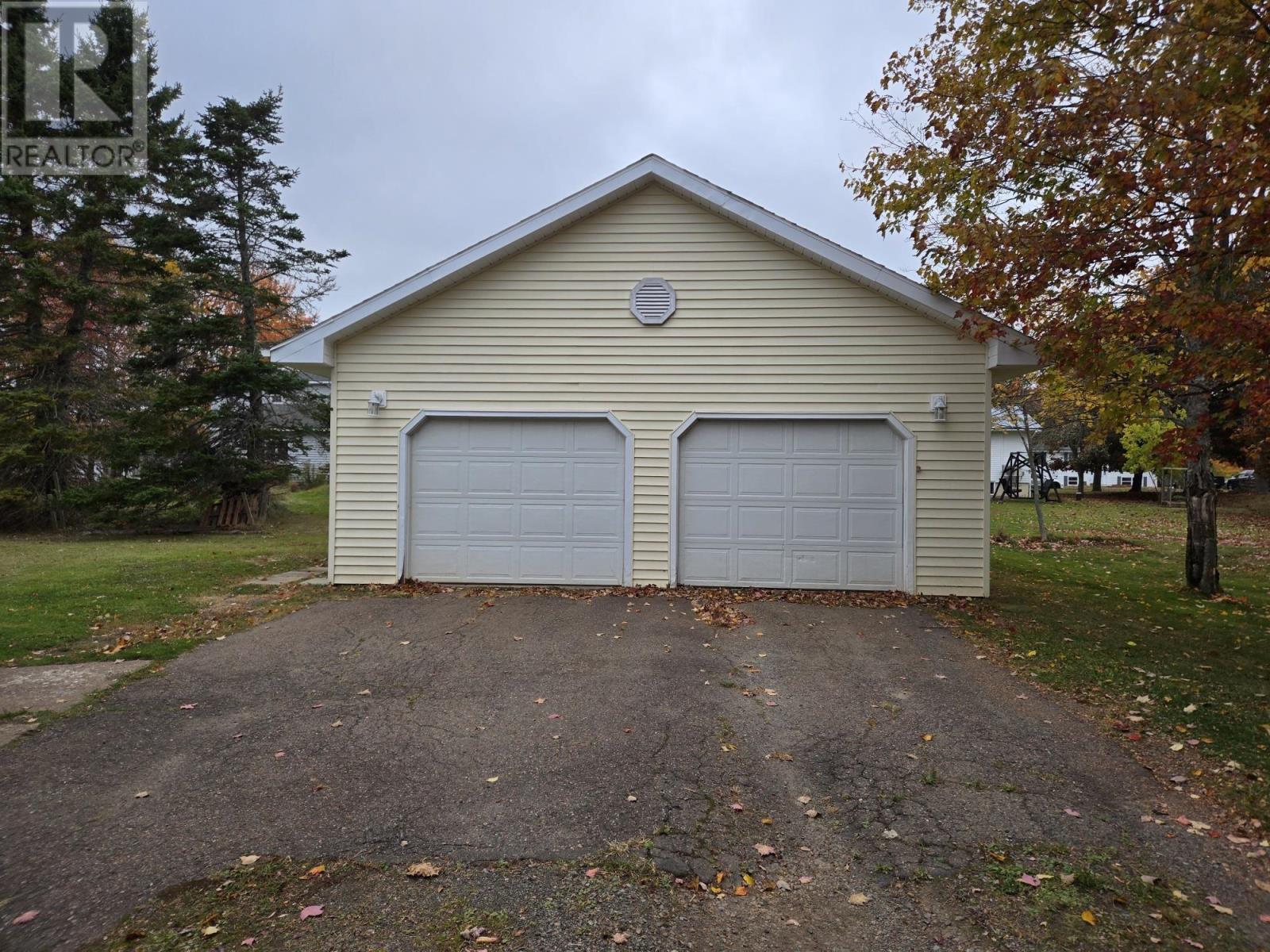 49 Second Court, Valley, Nova Scotia  B6L 2T6 - Photo 2 - 202526217