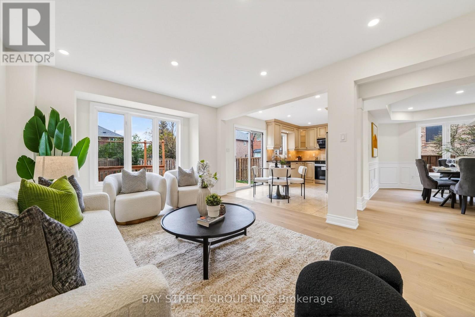 267 Wembley Road, Oakville, Ontario  L6H 6H3 - Photo 13 - W13056240