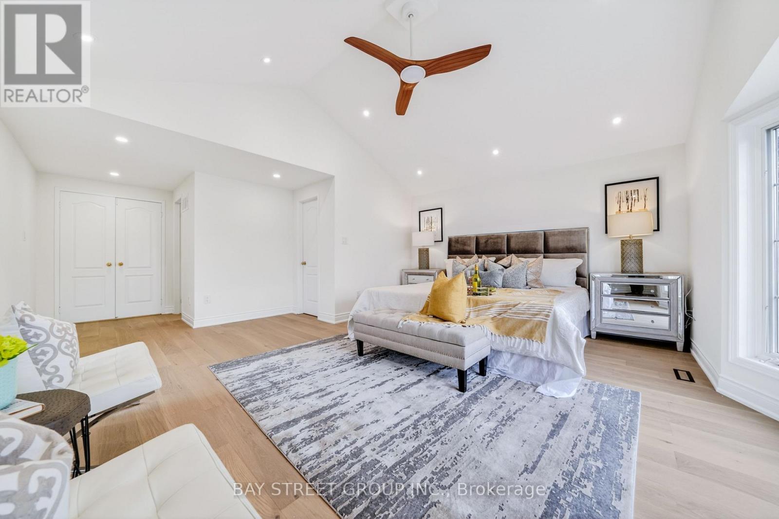 267 Wembley Road, Oakville, Ontario  L6H 6H3 - Photo 29 - W13056240