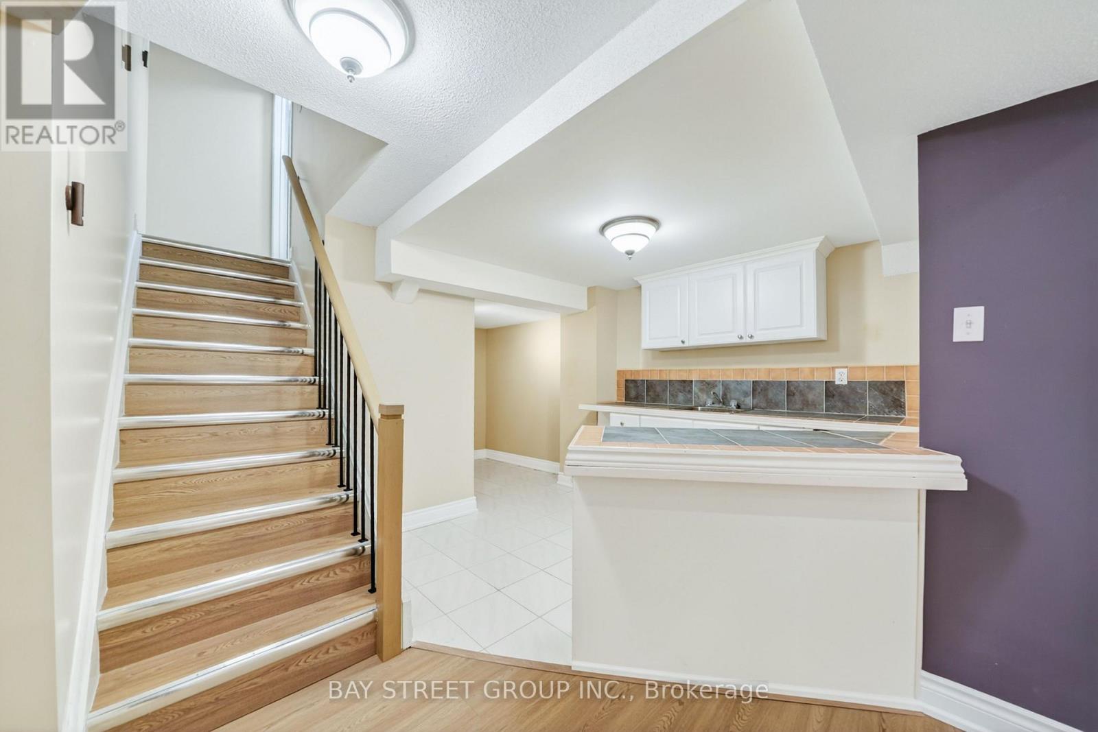 267 Wembley Road, Oakville, Ontario  L6H 6H3 - Photo 38 - W13056240