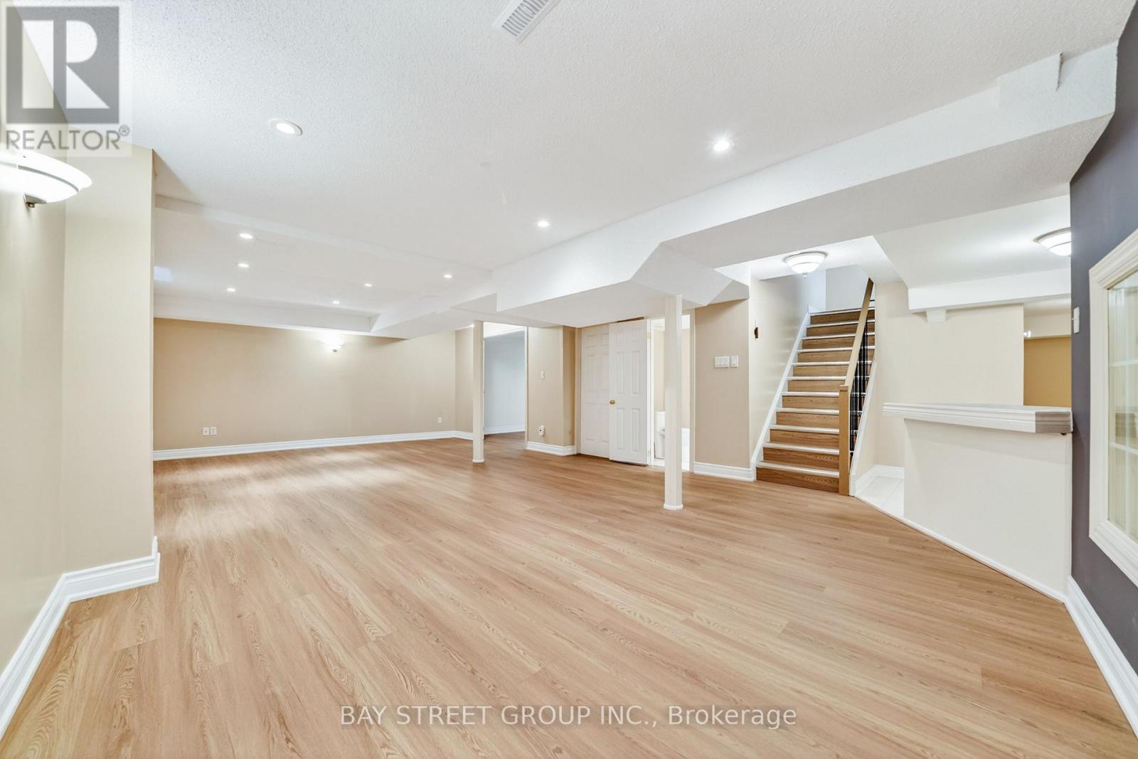 267 Wembley Road, Oakville, Ontario  L6H 6H3 - Photo 40 - W13056240