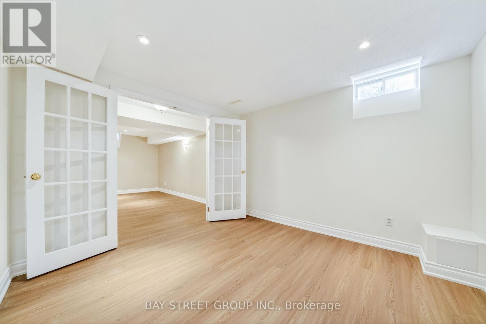 267 Wembley Road, Oakville, Ontario  L6H 6H3 - Photo 42 - W13056240