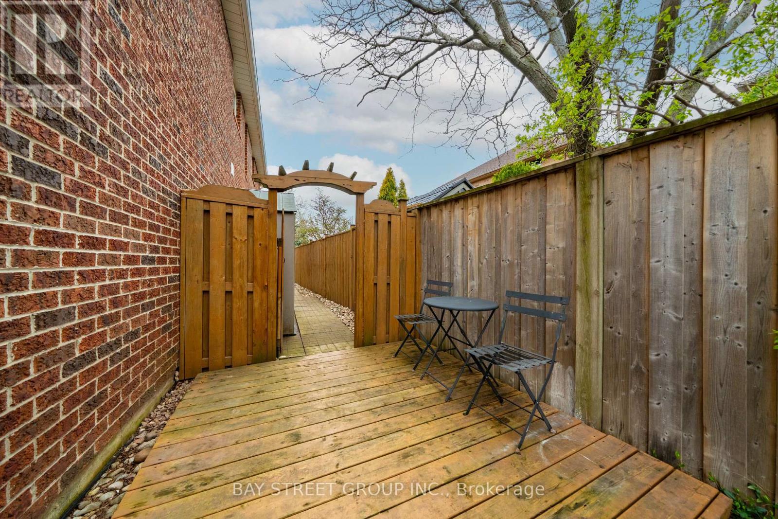 267 Wembley Road, Oakville, Ontario  L6H 6H3 - Photo 44 - W13056240