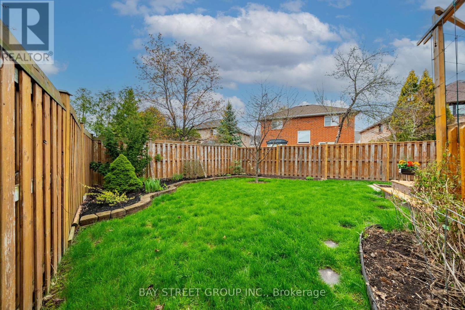 267 Wembley Road, Oakville, Ontario  L6H 6H3 - Photo 46 - W13056240