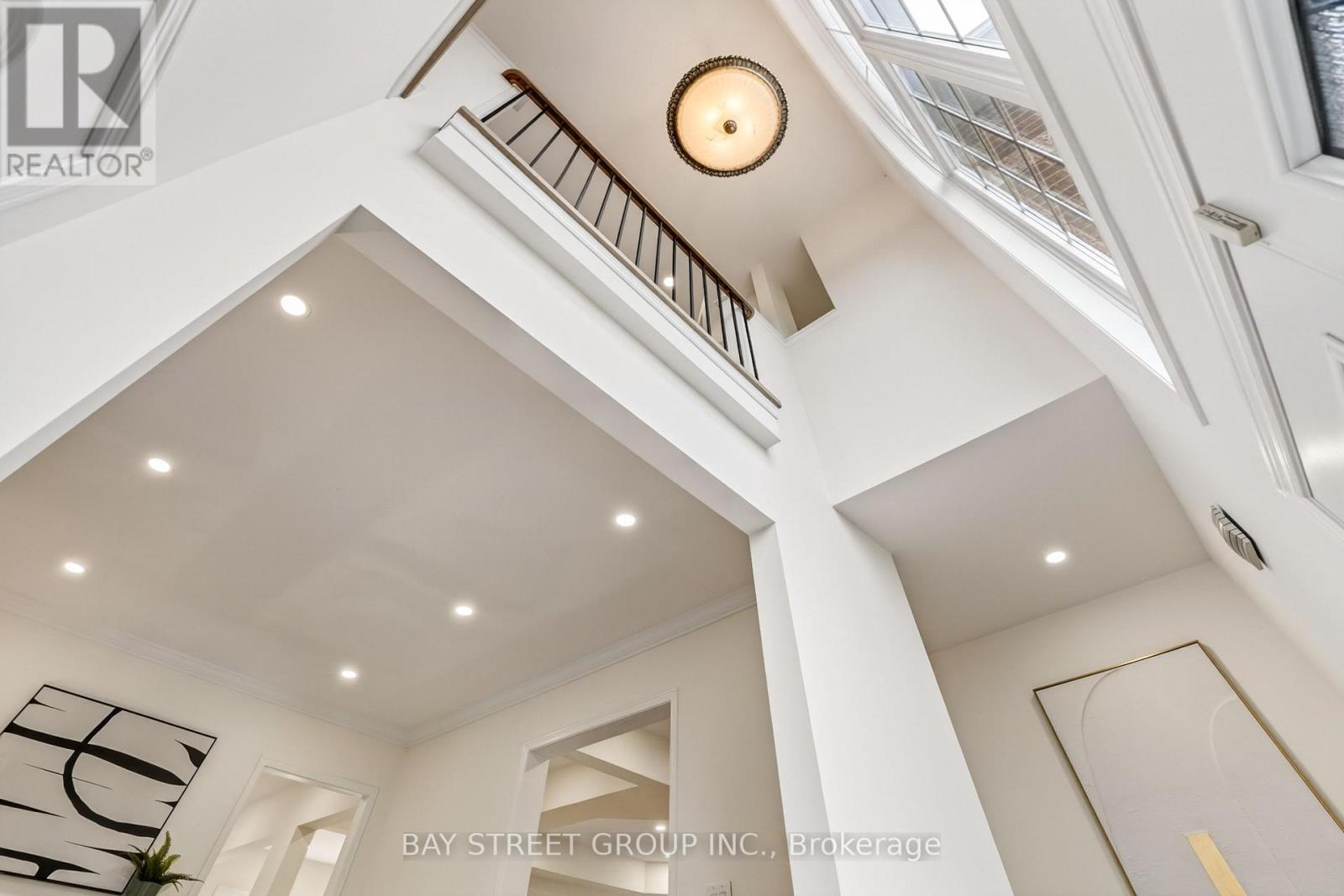 267 Wembley Road, Oakville, Ontario  L6H 6H3 - Photo 7 - W13056240