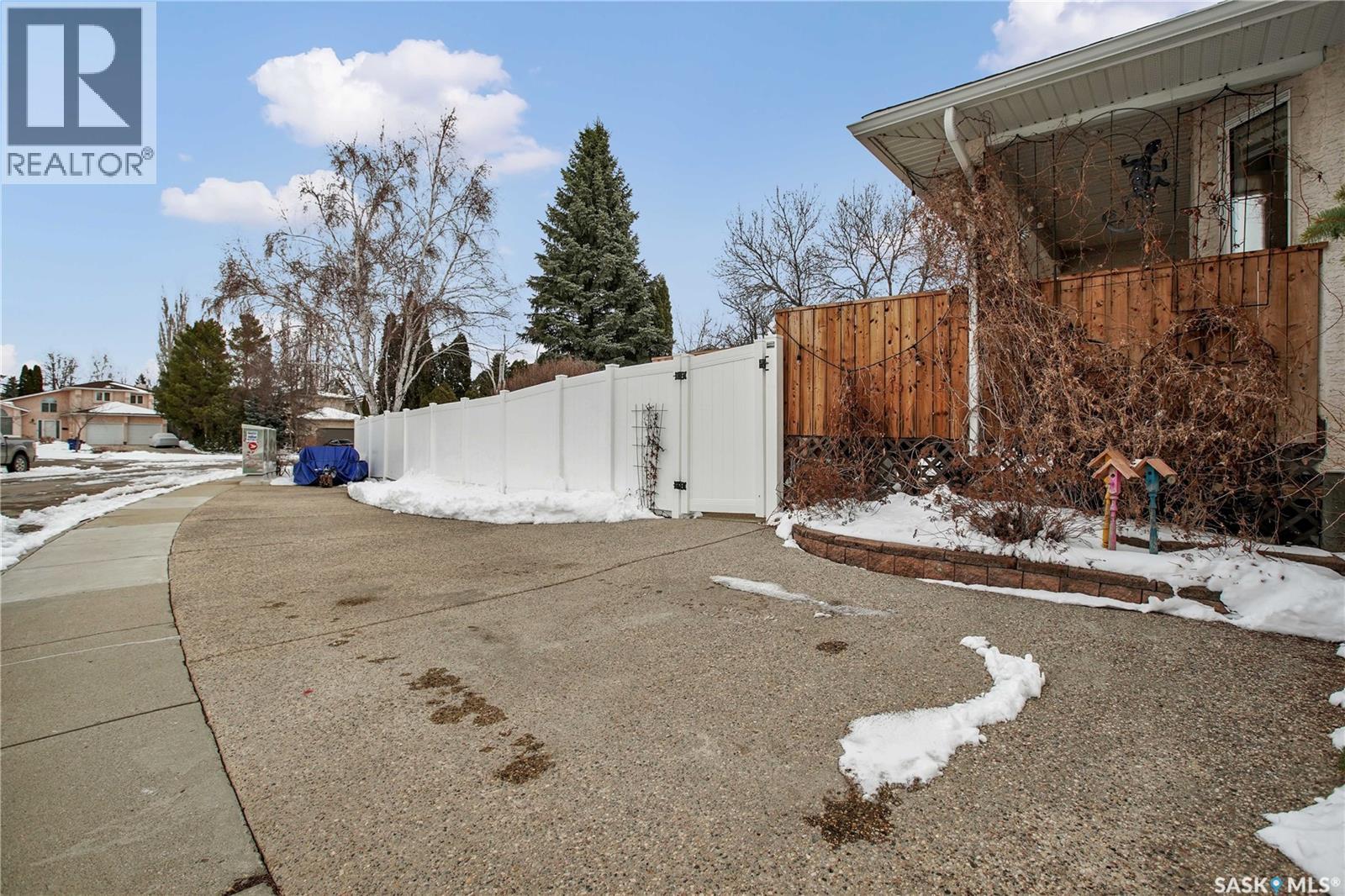 439 Braemar Court, Saskatoon, Saskatchewan  S7V 1A2 - Photo 37 - SK034149