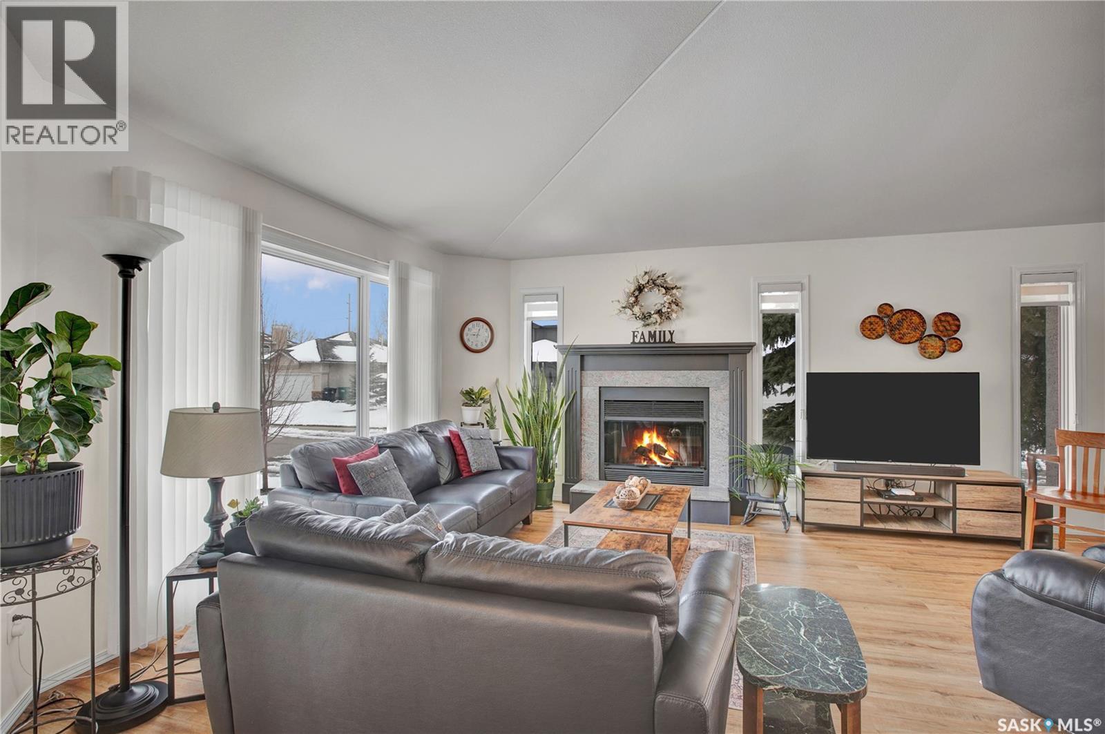 439 Braemar Court, Saskatoon, Saskatchewan  S7V 1A2 - Photo 4 - SK034149