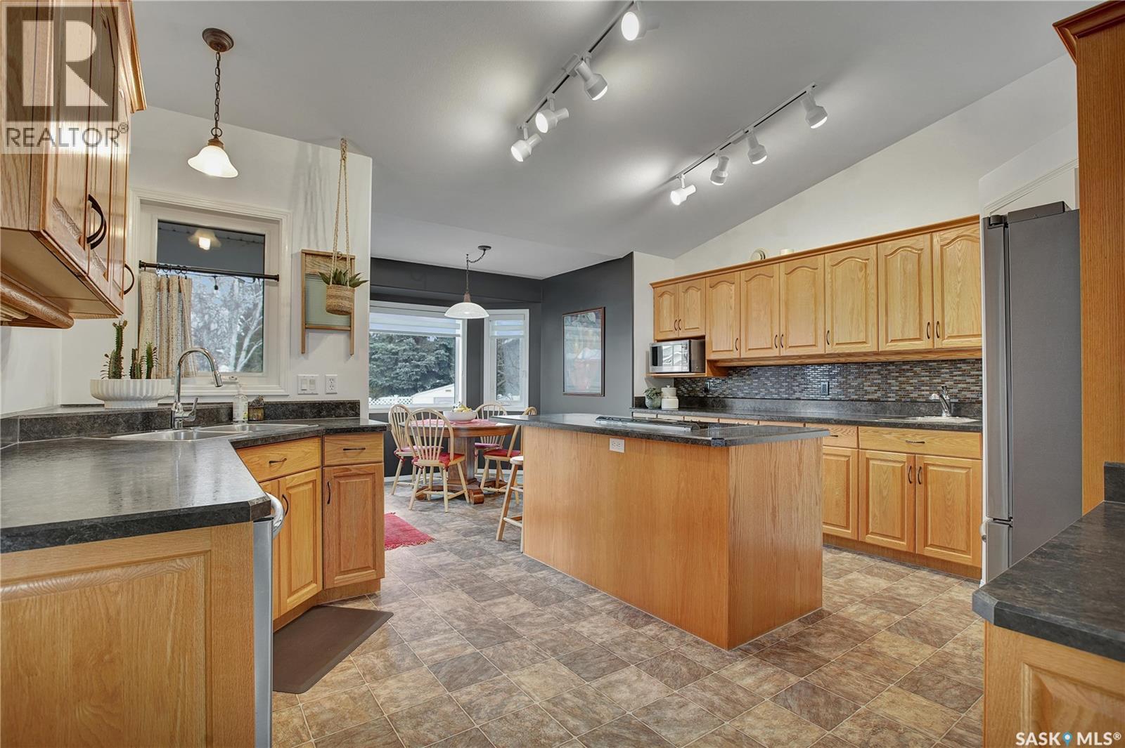 439 Braemar Court, Saskatoon, Saskatchewan  S7V 1A2 - Photo 8 - SK034149