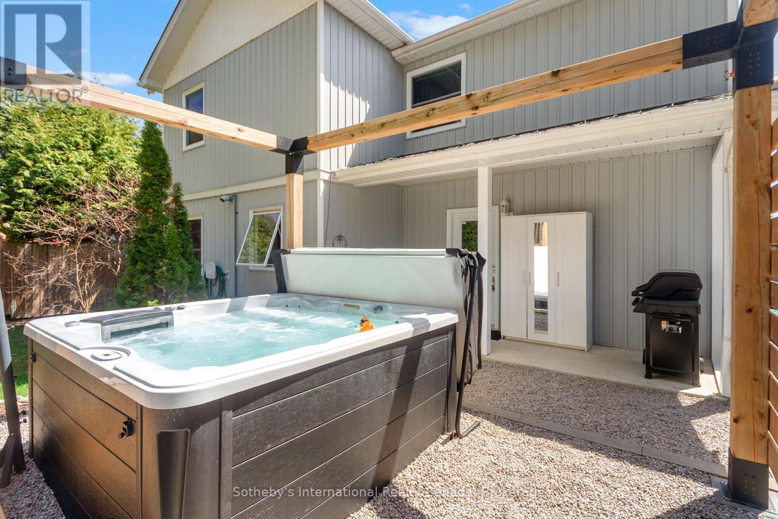 604 Champlain Road, Tiny, Ontario  L9M 0C2 - Photo 37 - S12765292