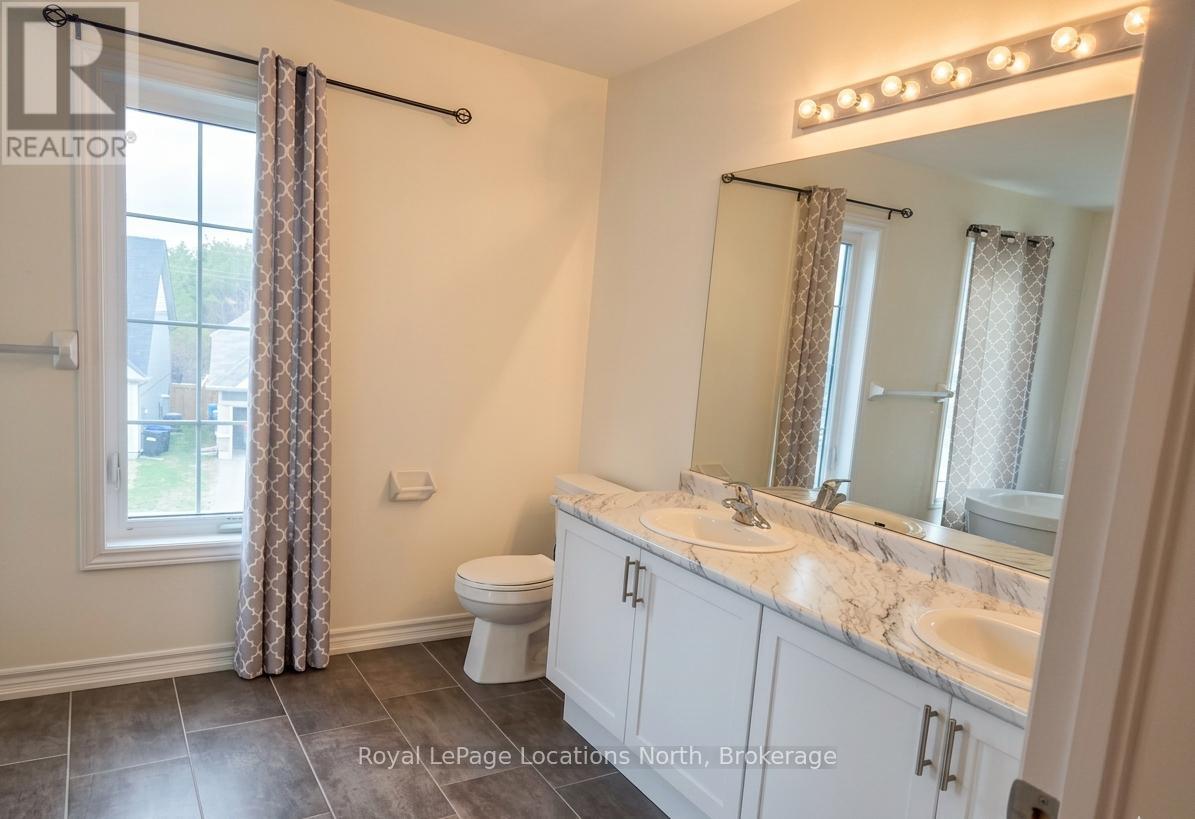 218 Roy Drive, Clearview, Ontario  L0M 1S0 - Photo 17 - S13056200