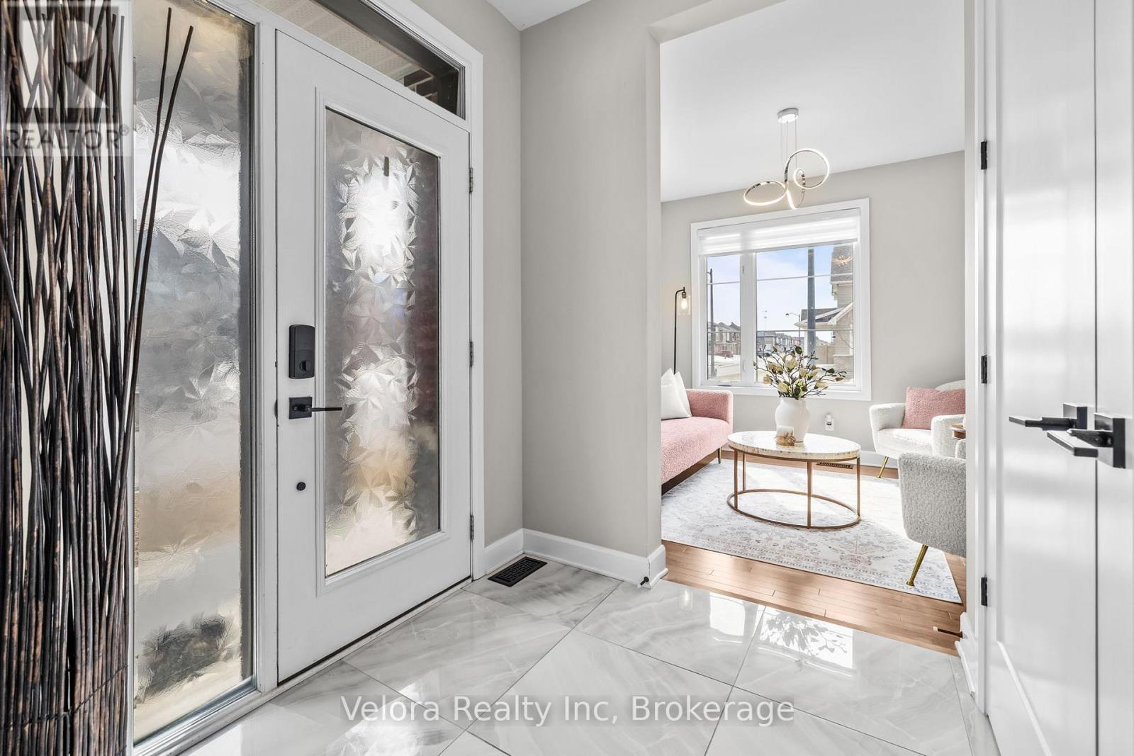 68 Malachigan Crescent, Ottawa, Ontario  K4A 1G5 - Photo 4 - X12945916