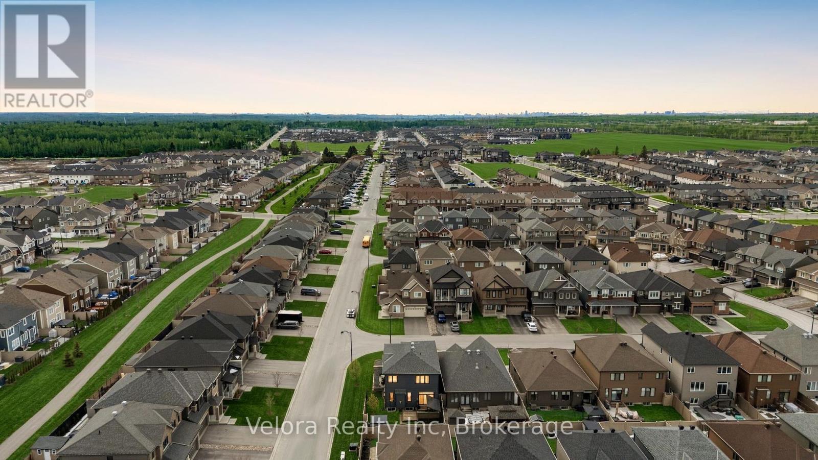 68 Malachigan Crescent, Ottawa, Ontario  K4A 1G5 - Photo 40 - X12945916