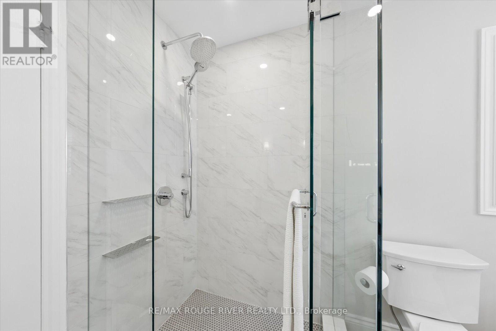 9 Dunstable Drive, Whitby, Ontario  L1M 2L8 - Photo 24 - E13056260
