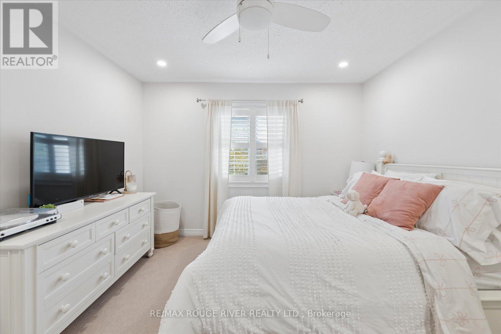 9 Dunstable Drive, Whitby, Ontario  L1M 2L8 - Photo 26 - E13056260