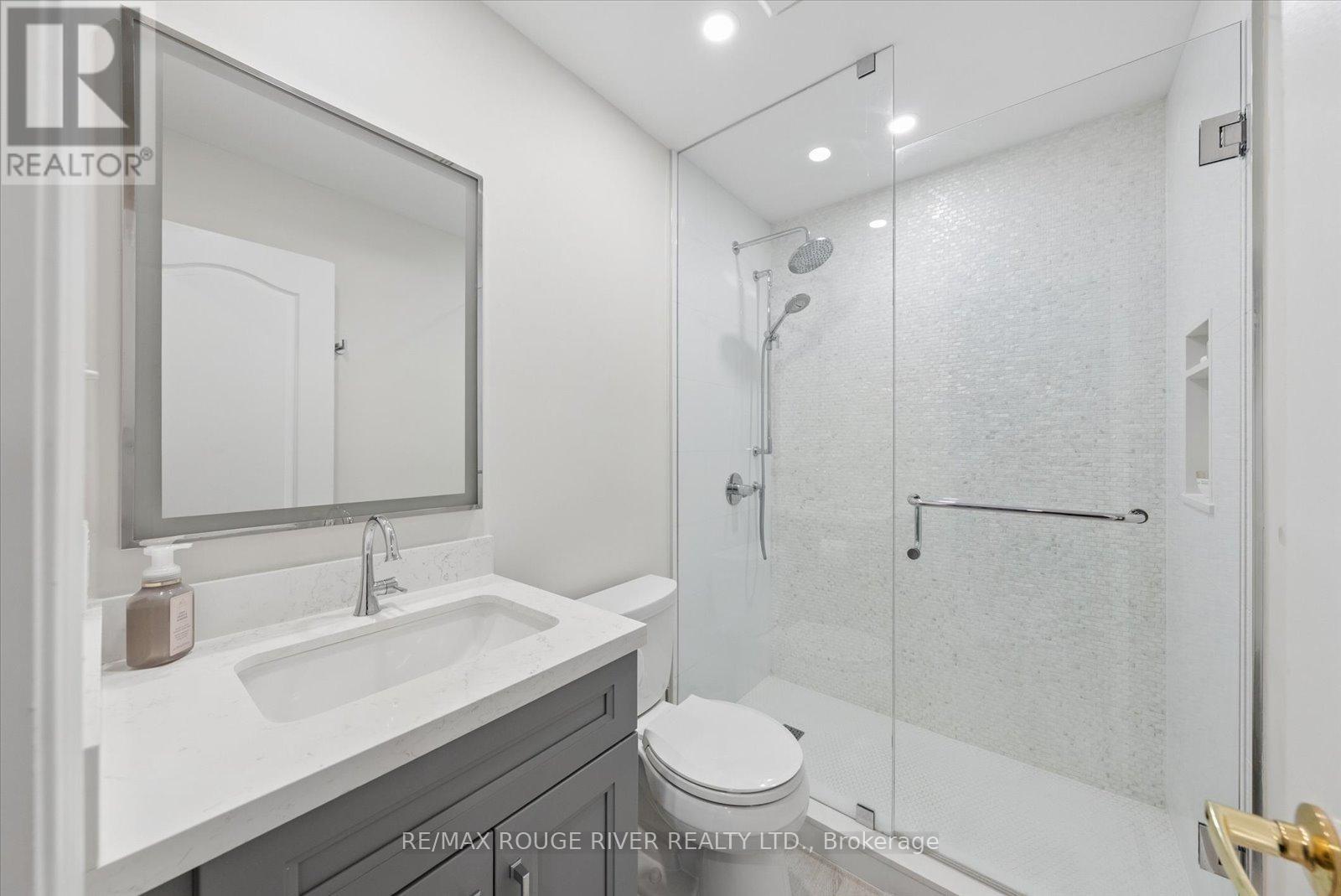 9 Dunstable Drive, Whitby, Ontario  L1M 2L8 - Photo 30 - E13056260