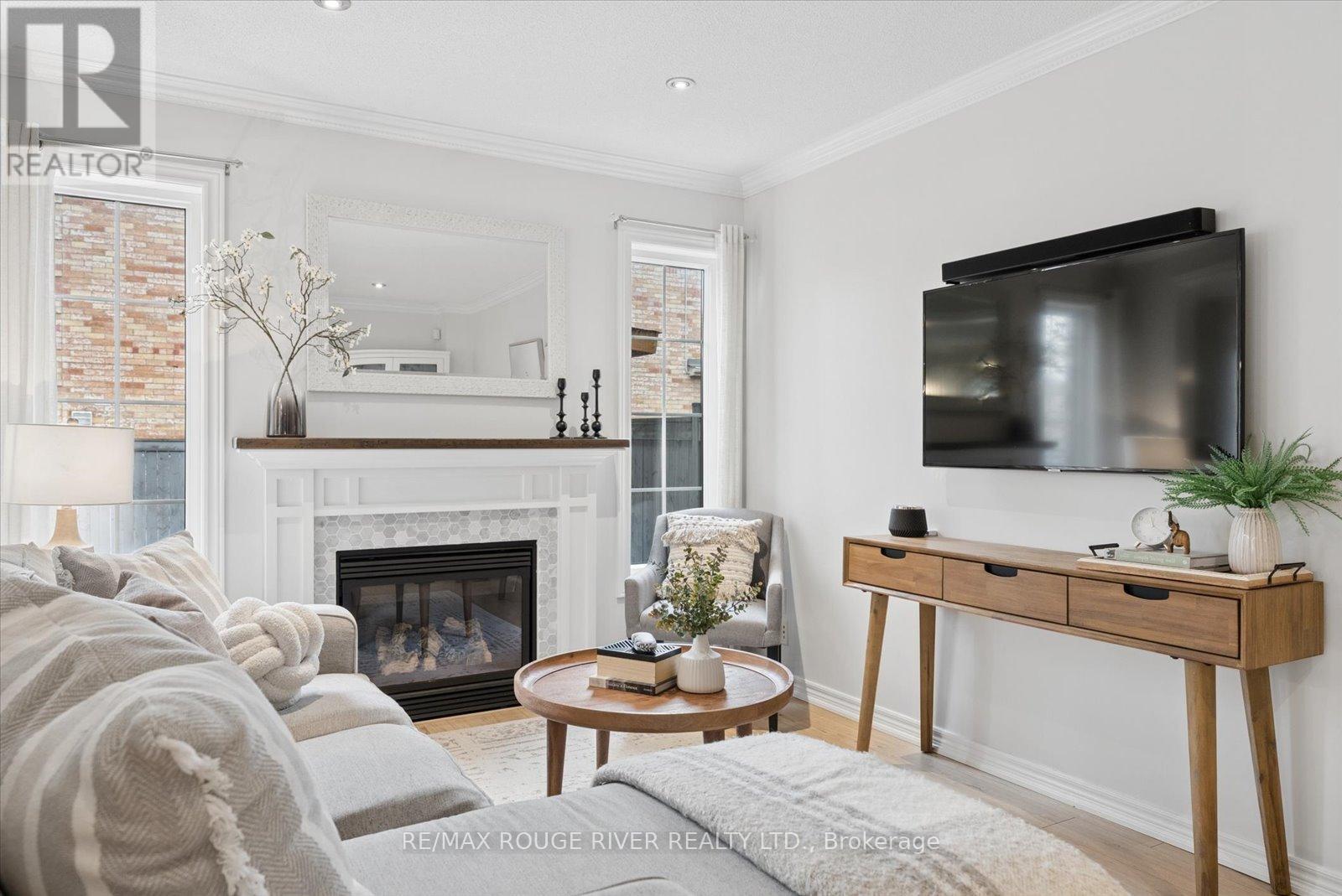 1 Swansea Street, Whitby, Ontario  L1P 0A6 - Photo 12 - E13056274