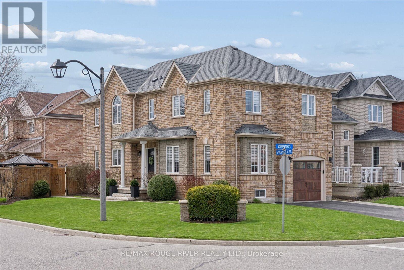 1 Swansea Street, Whitby, Ontario  L1P 0A6 - Photo 4 - E13056274