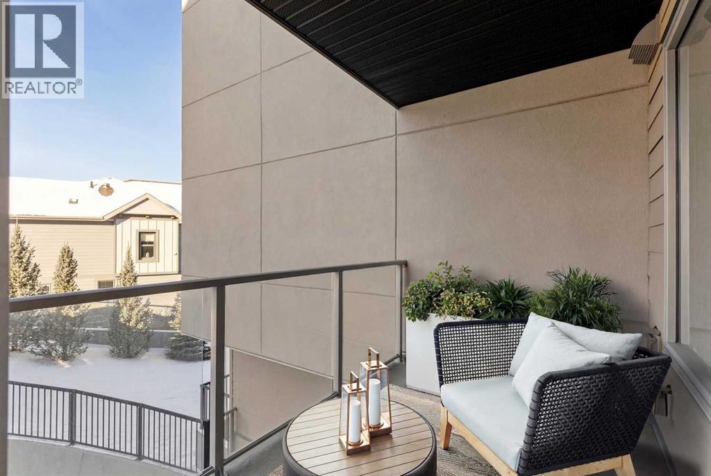 208, 30 Shawnee Common SW, Calgary, Alberta  T2Y 0R1 - Photo 13 - A2282472