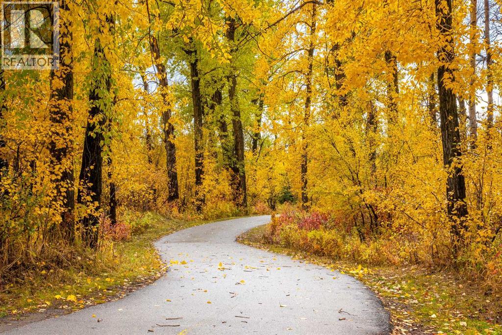 208, 30 Shawnee Common SW, Calgary, Alberta  T2Y 0R1 - Photo 20 - A2282472