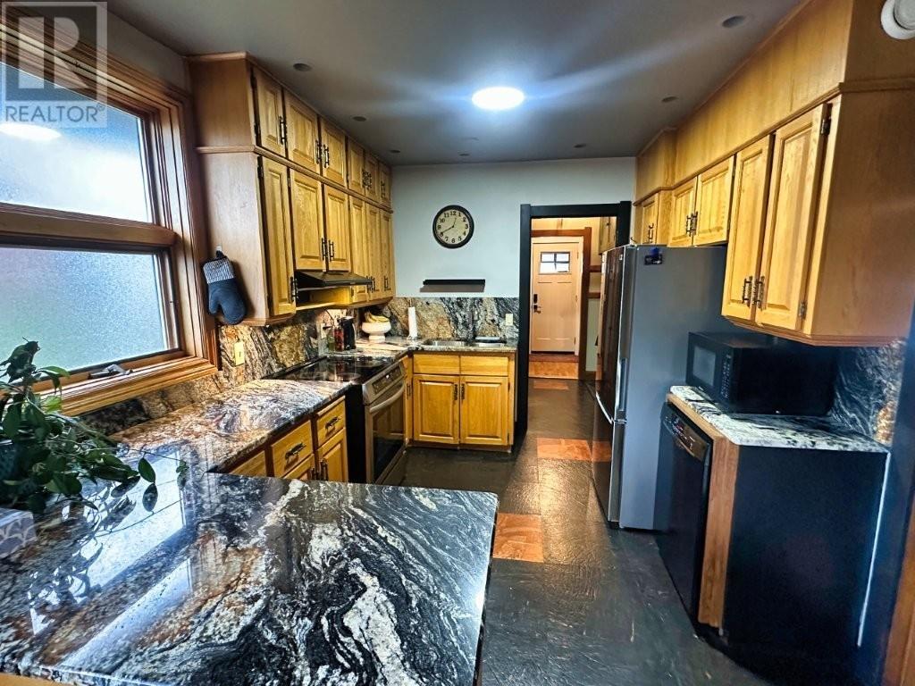 1431 Cuthbertson Place, Thunder Bay, Ontario  P7E 5L3 - Photo 14 - TB2600825