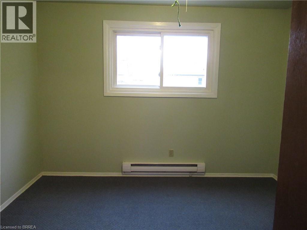 71 Albemarle Street, Brantford, Ontario  N3S 4N8 - Photo 11 - 40824245